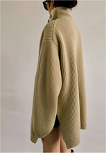 Load image into Gallery viewer, Idun Sweater
